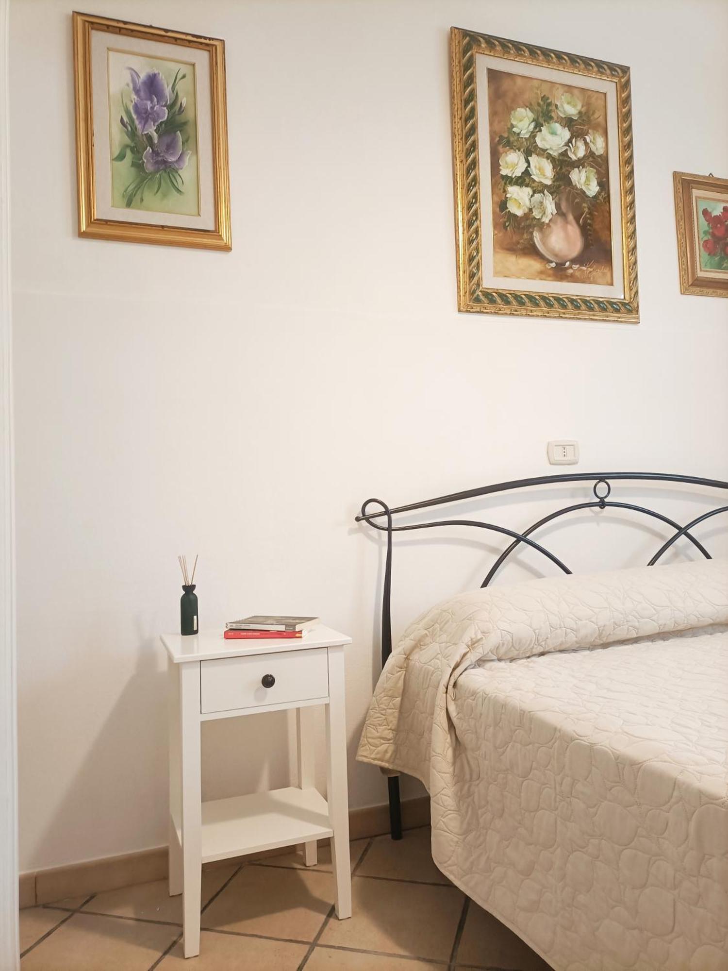 Bright Port View Apartment- Free Parking Apartment Cagliari