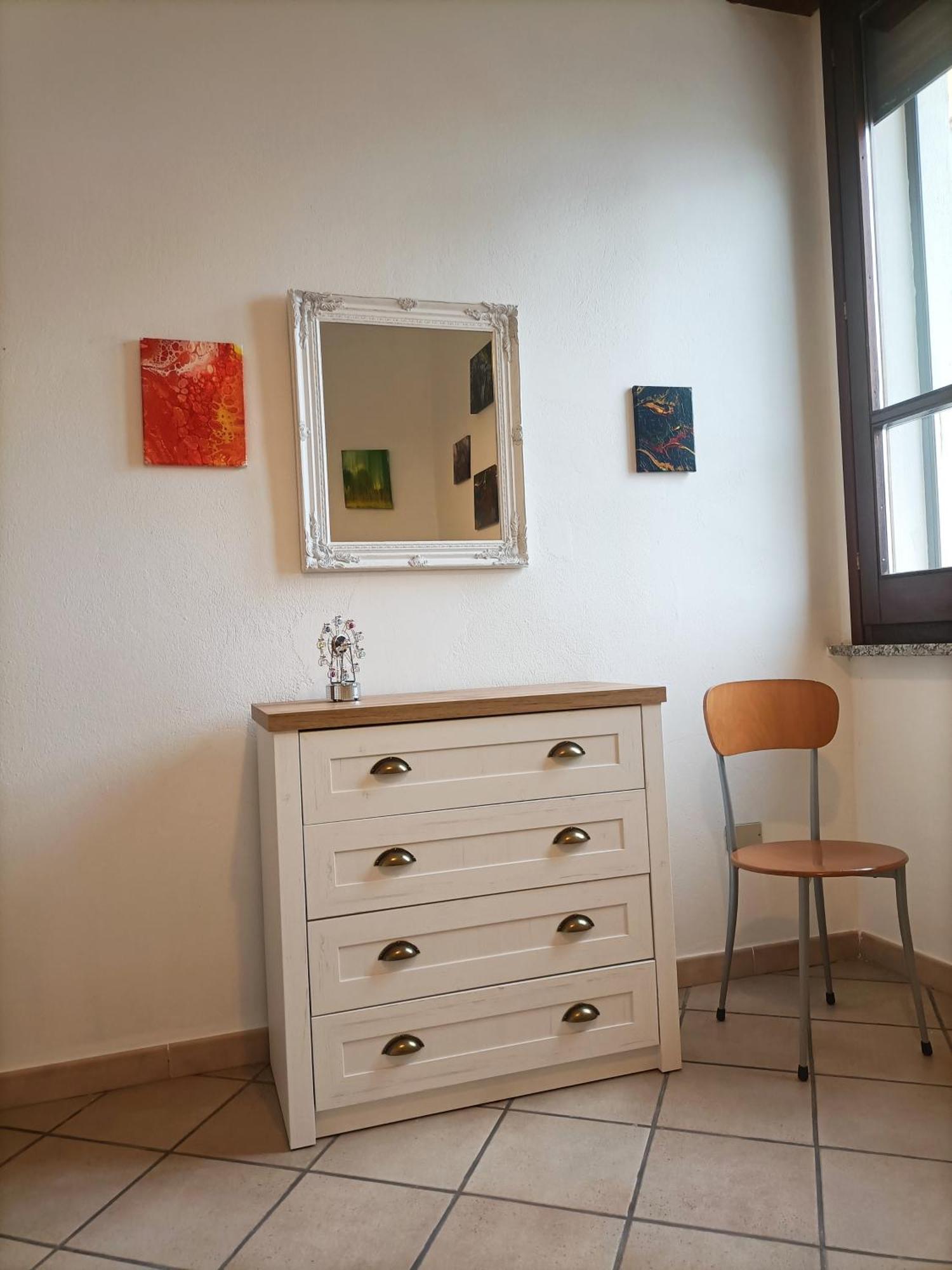 Bright Port View Apartment- Free Parking Apartment *