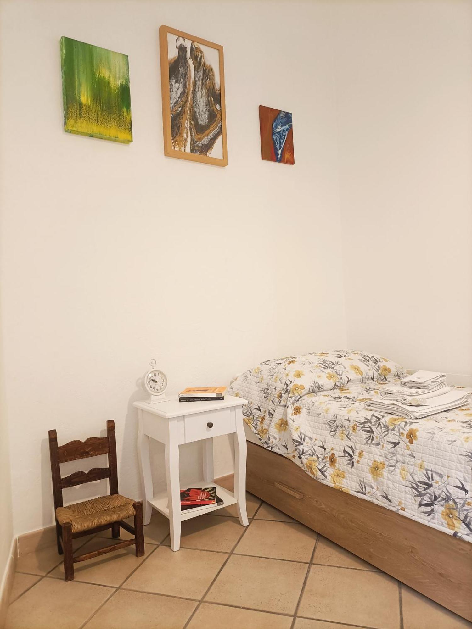 Bright Port View Apartment- Free Parking Apartment *