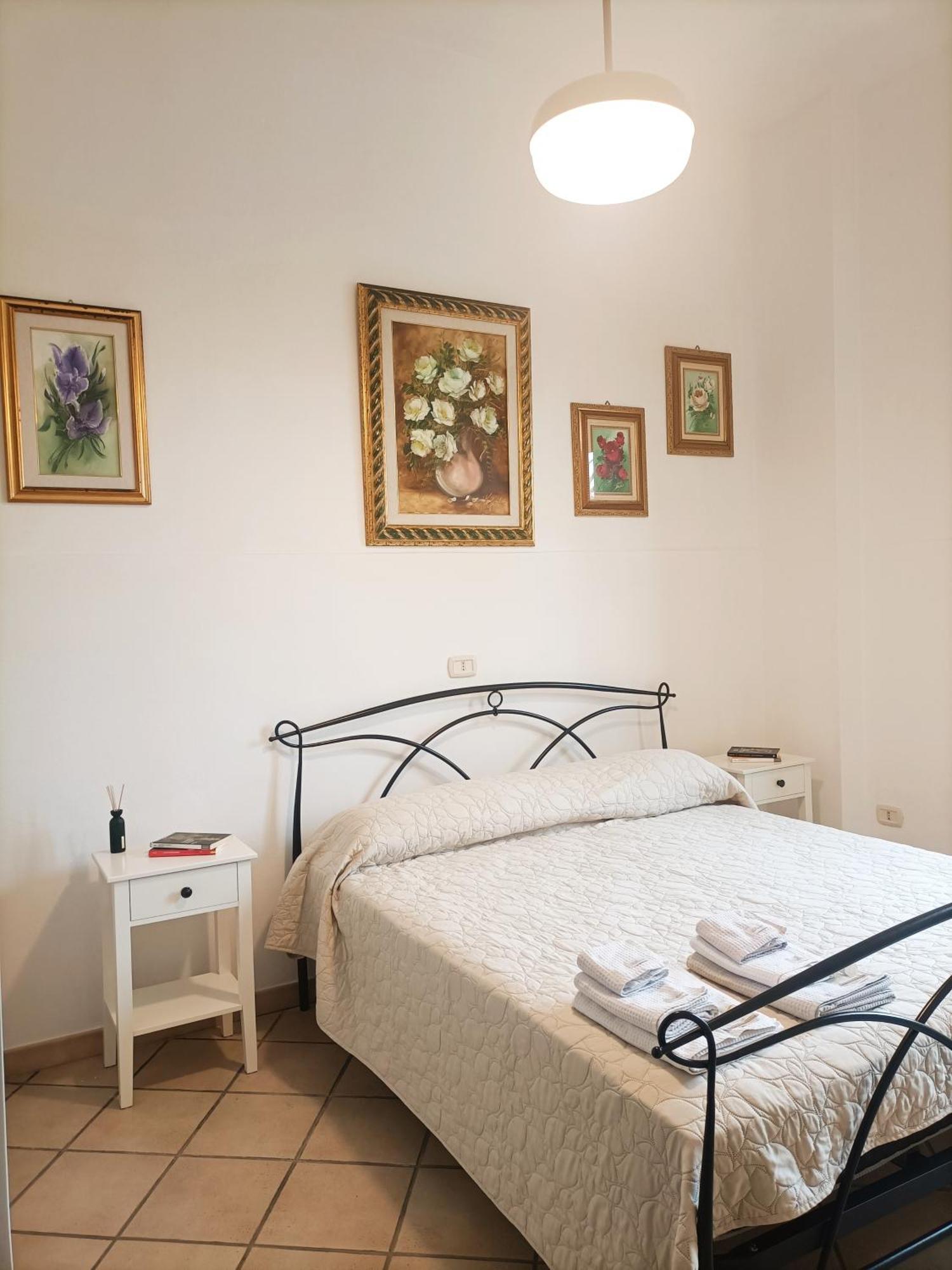 Bright Port View Apartment- Free Parking Apartment Cagliari