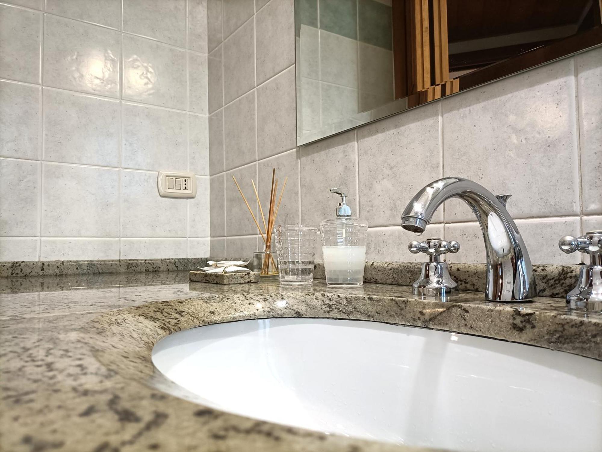 Apartment Bright Port View Apartment- Free Parking Cagliari