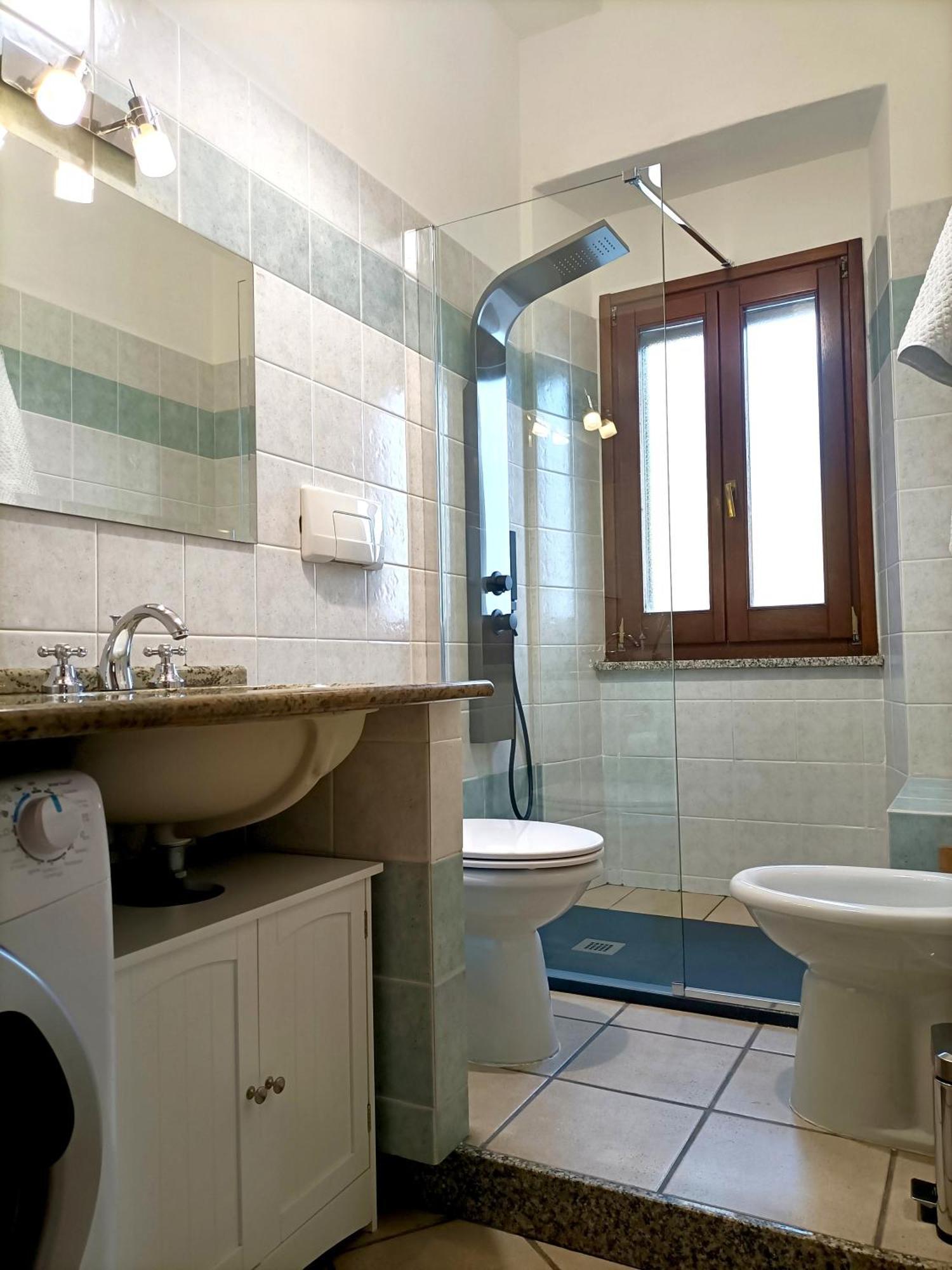 Bright Port View Apartment- Free Parking Cagliari